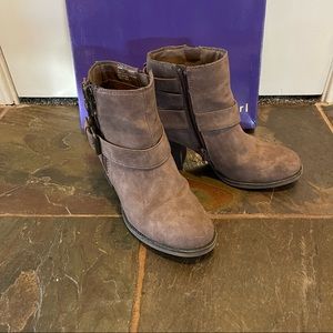 Madden girl boots w/buckles Wicker Brown Suede sz 7 NEW